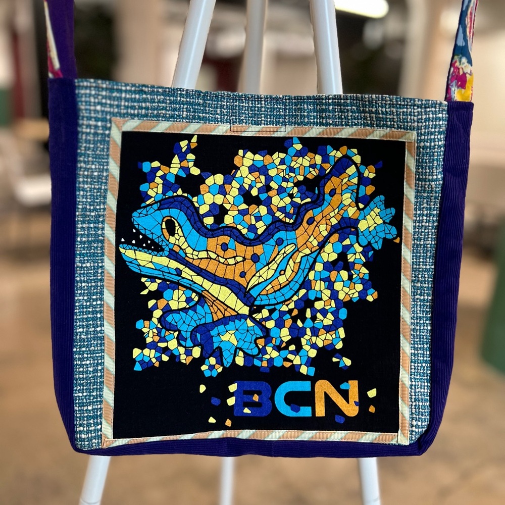 Barcelona tshirt crossbody bag